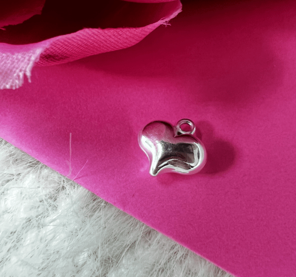 luna loveheart charm